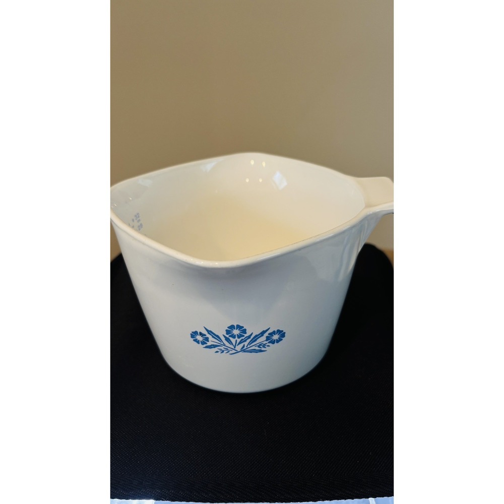 Corning Ware Blue Cornflower One Quart, 4 Cups Saucemaker, 3 Spouts with handle